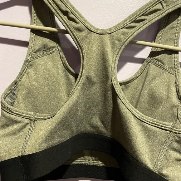 Nike Dry Fit Women’s small sports bra grey - Picture 7 of 9